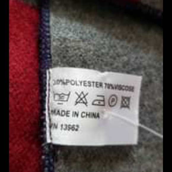 πΊπ² Americana πΊπ² Flag Scarf - Unisex - Picture 4 of 8